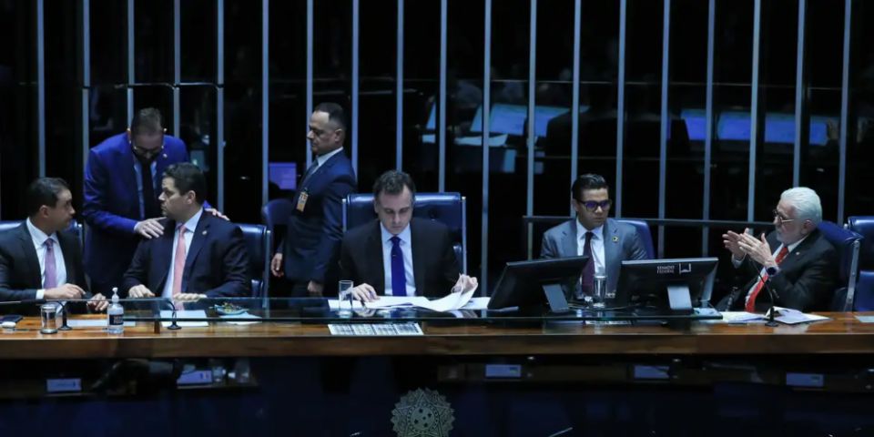 Senado aprova taxação de 15% sobre lucro de multinacionais