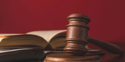 Homem é condenado a 29 anos por matar a ex-companheira na frente de quatro filhos no RS