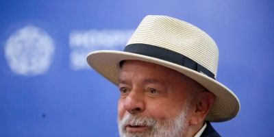 Lula passa por exames e resultados são "muito satisfatórios"