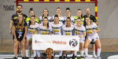 Futsal feminino do IFSul é campeão em competição na África