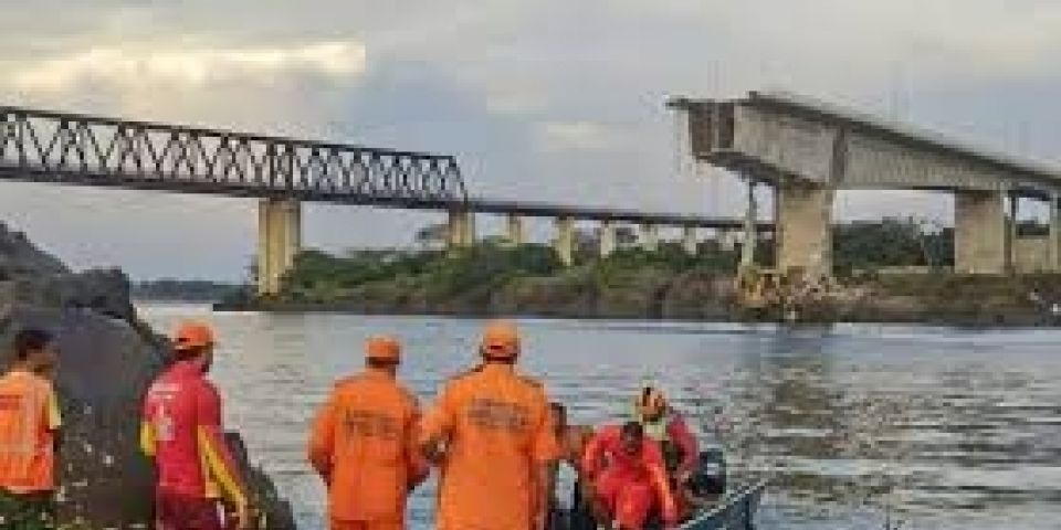 Chega a seis número de corpos resgatados de queda de ponte no Maranhão