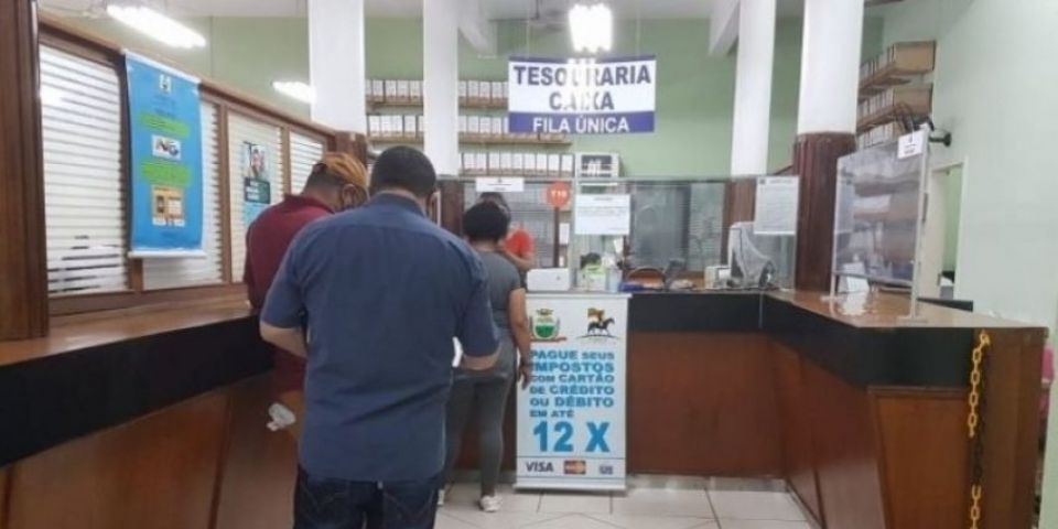 Caixa da Prefeitura de Camaquã está fechado para encerramento de contas