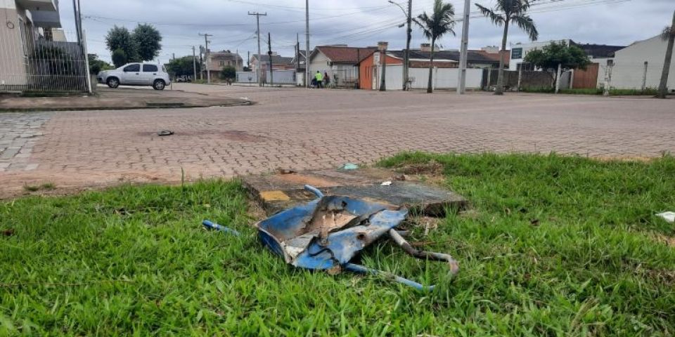 FOTOS: atropelamento deixa catador de recicláveis gravemente ferido em Camaquã