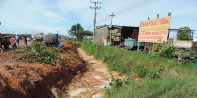 Fepam atende acidente com vazamento de carga em Guaíba