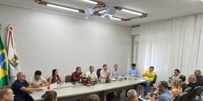 Executivo camaquense realiza primeira reunião com vereadores empossados