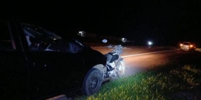 Mulher morre em colisão entre carro e motocicleta na BR-116