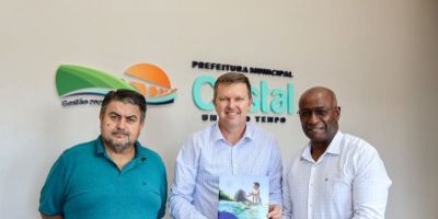 Prefeito de Cristal se reúne com gestor de operação da Corsan