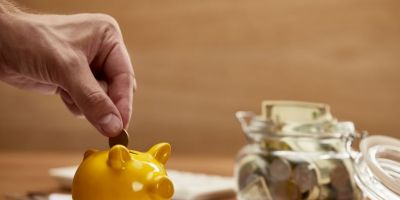 Especialista compartilha dicas para economizar nos gastos de início de ano