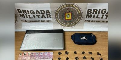 Jovem é preso com drogas e notebook furtado em Camaquã