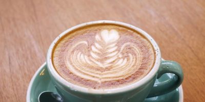 Estudo comprova que o hábito de tomar café pela manhã reduz risco de problemas cardiovasculares