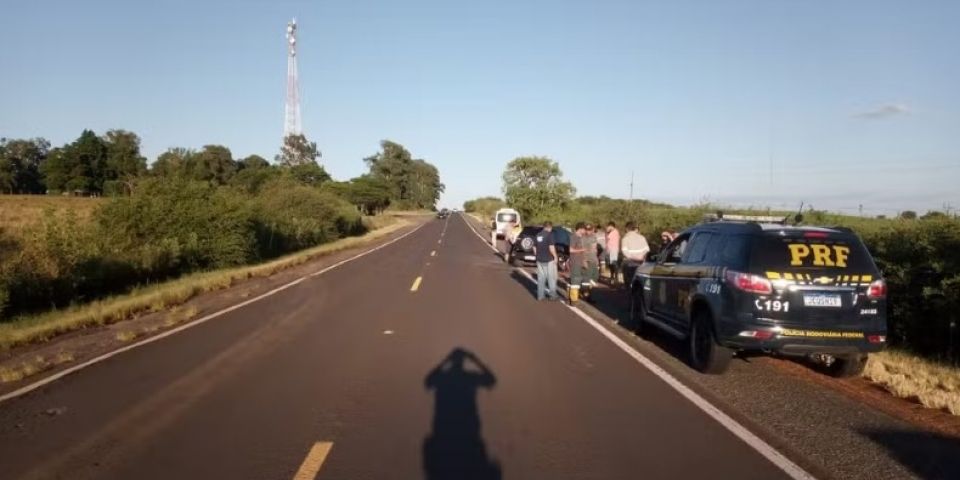 Colisão frontal causa morte de casal gaúcho e um argentino no RS