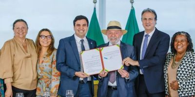 Lula sanciona lei que restringe uso de celular em escolas