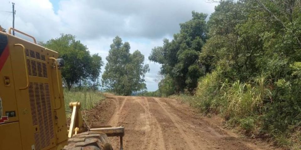 Secretaria dos Transportes realiza melhorias em estradas do interior de Camaquã