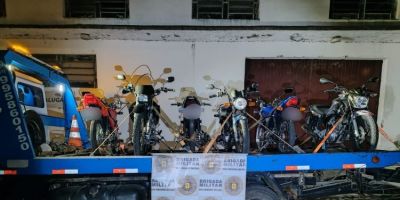 Seis motocicletas são apreendidas na “faixa sem lei” em Camaquã