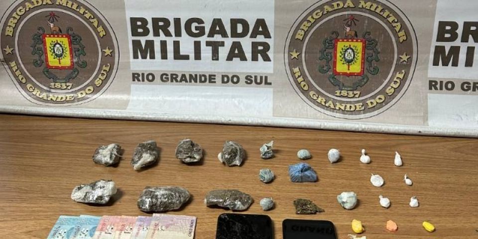 Jovem é preso portando ecstasy e cocaína em Camaquã