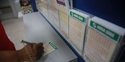 Ninguém acerta as seis dezenas e prêmio da Mega-Sena acumula para R$ 6 milhões