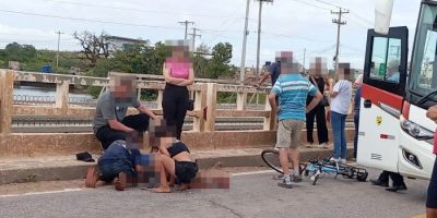 Homem fica ferido após ser atropelado por ônibus na BR-116 em Camaquã