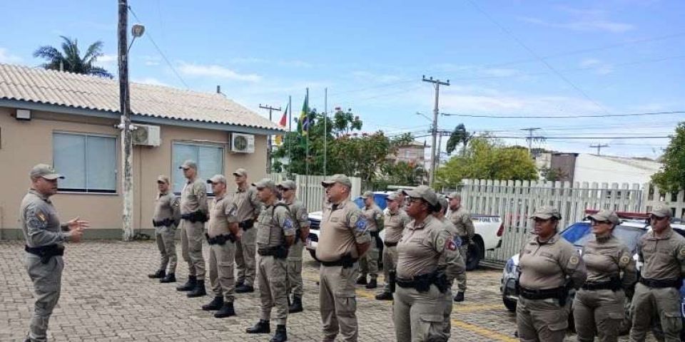 Comandante do 30°BPM recebe efetivo que atuará na 55ª Operação Golfinho