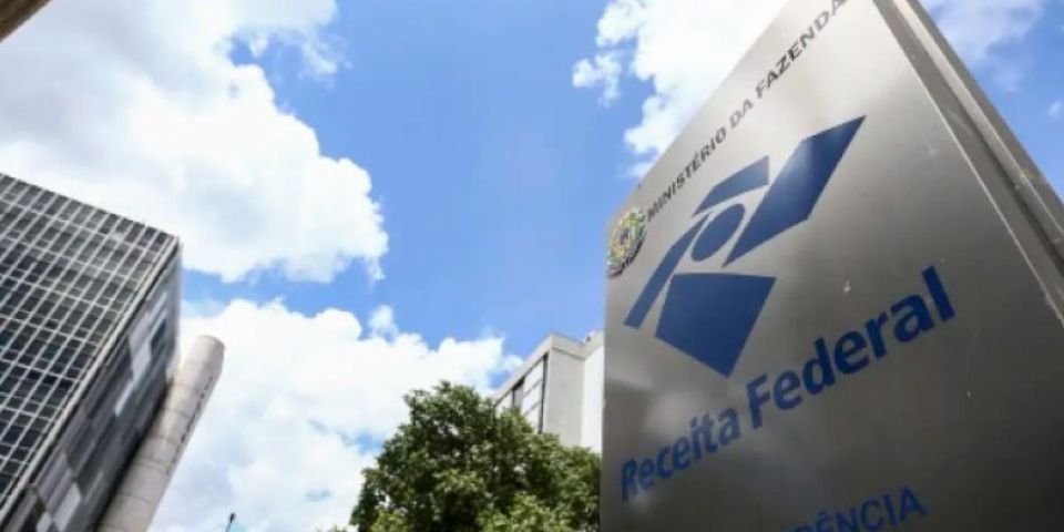 Receita paga nesta sexta mais um lote da malha fina do Imposto de Renda