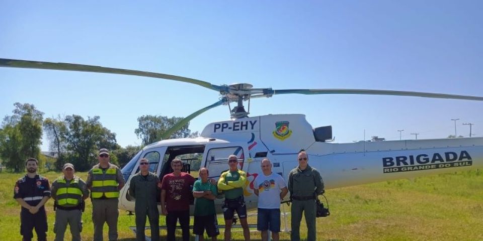 Dois homens que estavam em barco que estragou são resgatados em Tapes