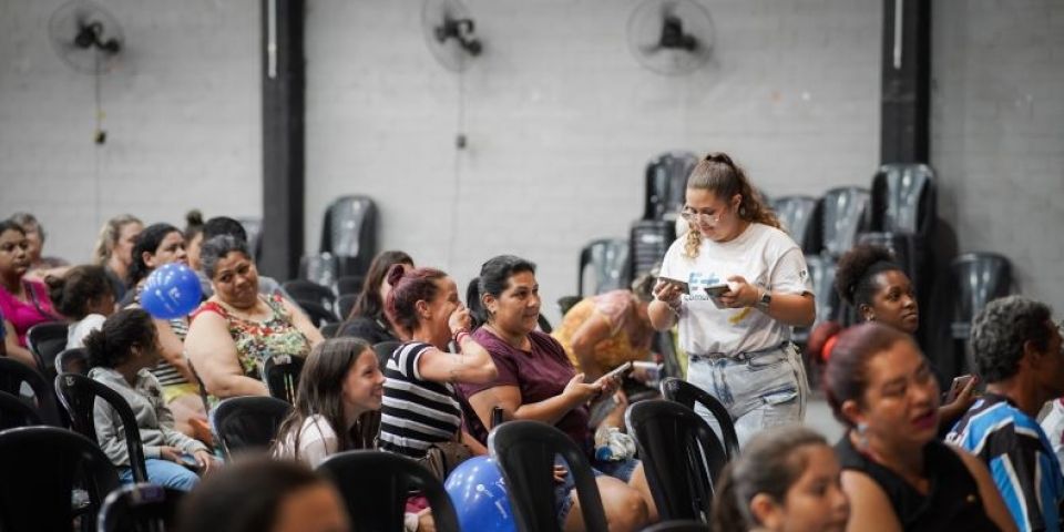 CEEE Equatorial sorteia 50 geladeiras em Cerrito e oferece mutirão de serviços diversos 