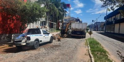 Rompimento de rede causa falta d'água neste domingo em alguns bairros de Camaquã