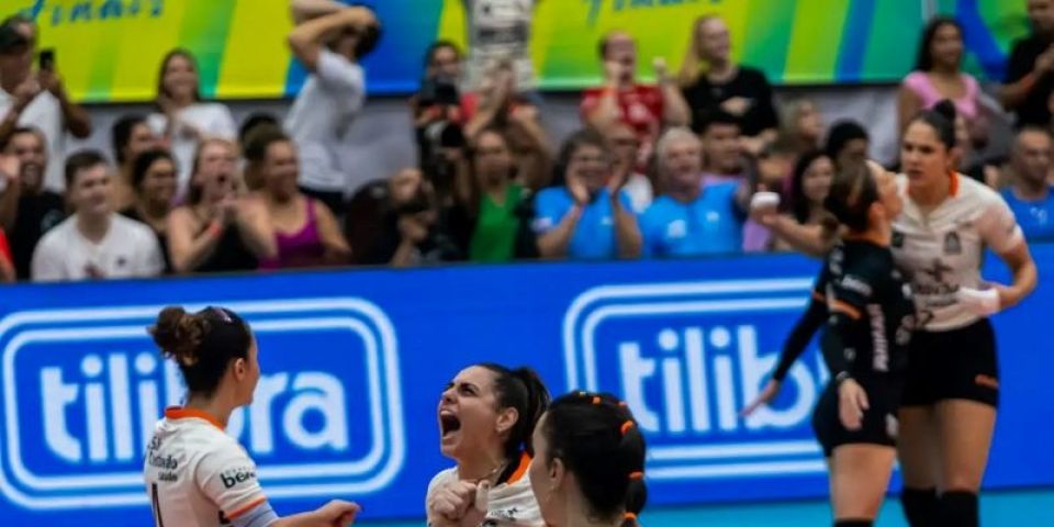 Osasco é tetracampeão da Copa Brasil de vôlei feminino