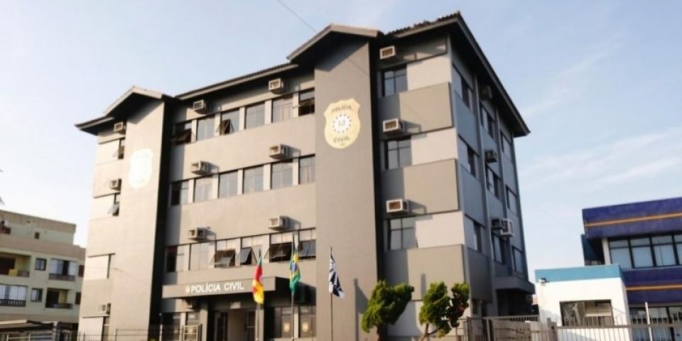 PC prende seis pessoas em flagrante por golpe do bilhete premiado em Capão da Canoa