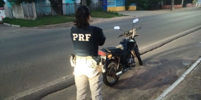 Homem é preso e moto que havia sido furtada em 2013 é recuperada na BR-153