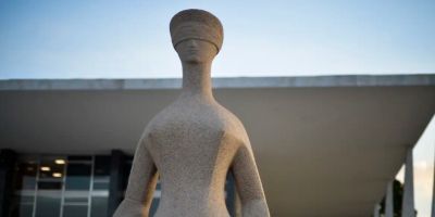 Lei Maria da Penha se estende a casais homoafetivos e mulheres trans