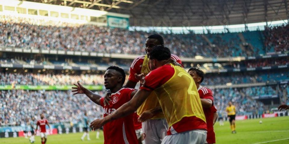 Carbonero e Alan Patrick marcam e Inter abre vantagem contra o Grêmio na decisão do Gauchão