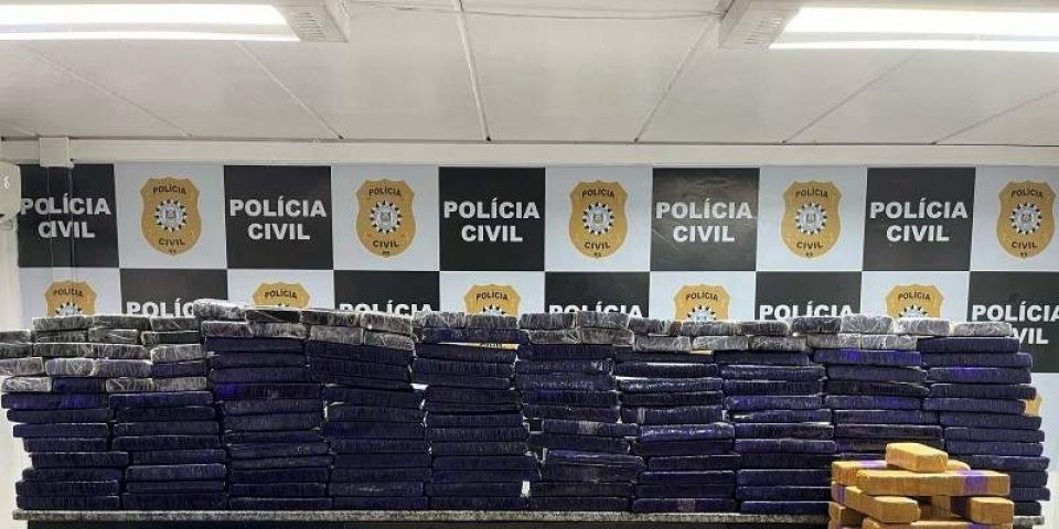Homem é preso e mais de 100kg de drogas são apreendidos em Cachoeirinha