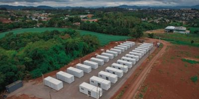 Moradias temporárias são entregues em Cruzeiro do Sul