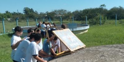 Estudantes do Ensino Fundamental visitam estações de tratamento de água e esgoto da Corsan em Tapes