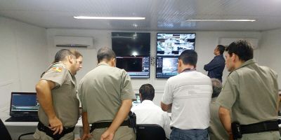 Policiais militares treinam para operar o sistema de videomonitoramento em Camaquã