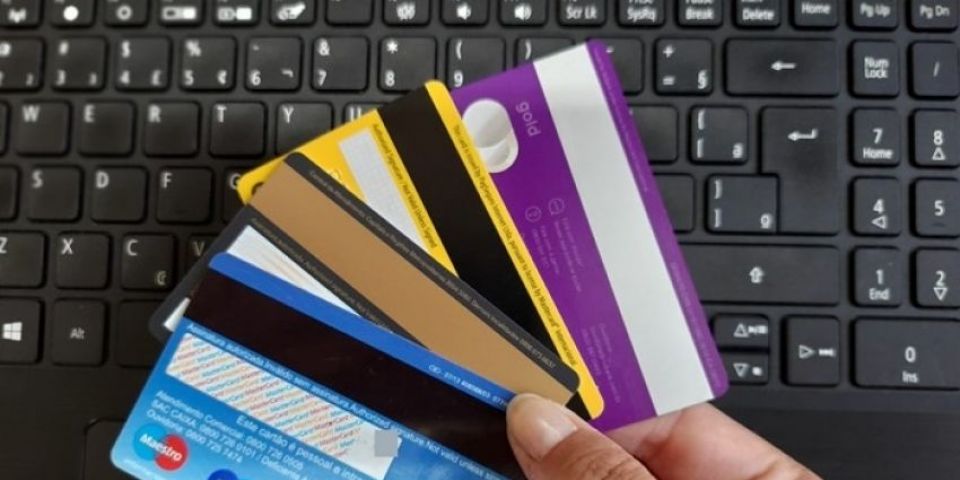 Metade dos brasileiros sofreu fraude em 2024, diz Serasa Experian