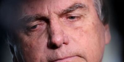 STF torna Bolsonaro réu por tentativa de golpe de Estado