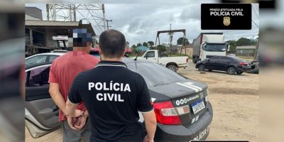 Homem indiciado por homicídio qualificado, corrupção de menores, lesão corporal e porte ilegal de arma é preso em Cristal