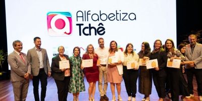 Governo do RS premia 200 escolas destaques em alfabetização