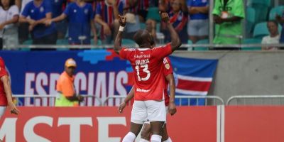 Valencia marca no fim e Inter empata com o Bahia na Libertadores