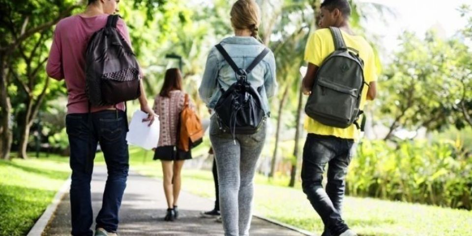 Pé-de-Meia: alunos nascidos em novembro e dezembro recebem 1ª parcela