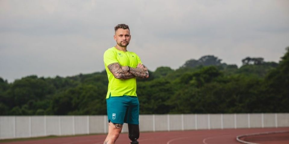 Campanha Abril Laranja destaca desafios e avanços na reabilitação de pessoas amputadas no Brasil