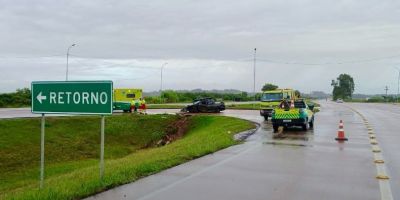 Duas pessoas morrem após carro com placas do Uruguai sair de pista na BR-116 em Cristal