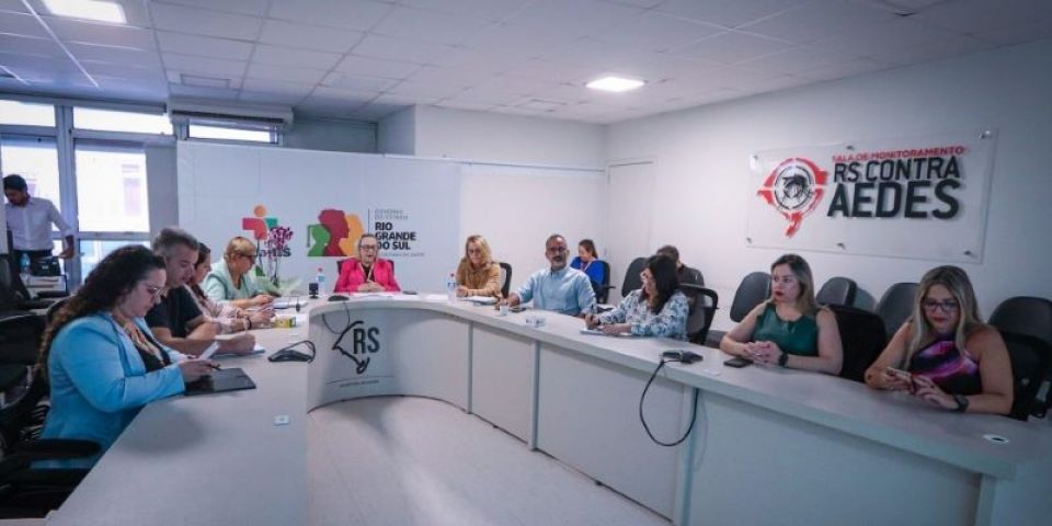 Centro de Operações de Emergência define estratégias de combate ao Aedes aegypti no RS