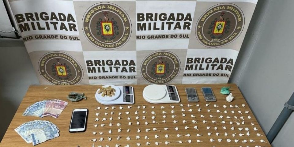 Jovem de 21 anos é preso portando munições e entorpecentes em São Lourenço do Sul