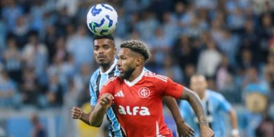 Grêmio e Inter empatam em 1 a 1 em jogo com polêmicas de arbitragem