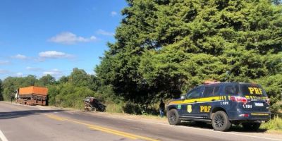 Idoso morre em colisão frontal entre carro e caminhão na BR-293
