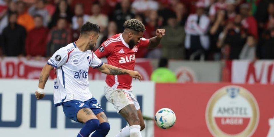 Inter sai perdendo por 3 a 0 mas busca empate contra o Nacional no Beira-Rio