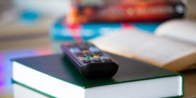 Dia Mundial do Livro: veja filmes baseados em clássicos da literatura disponíveis na MGM+