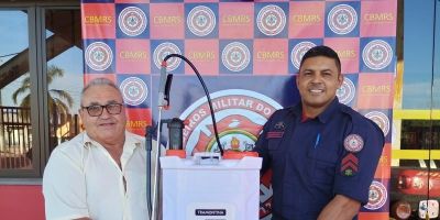 Novas bombas costais são entregues ao Corpo de Bombeiros de Camaquã